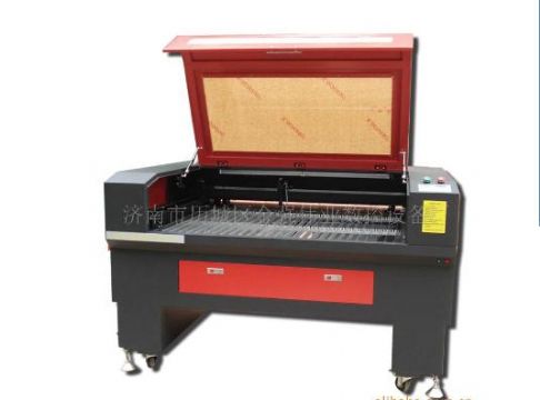 Laser Engraving Cutting Machine